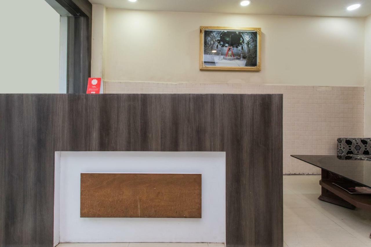Oyo 17161 Hotel Mahalaxmi Uddzsaín Kültér fotó